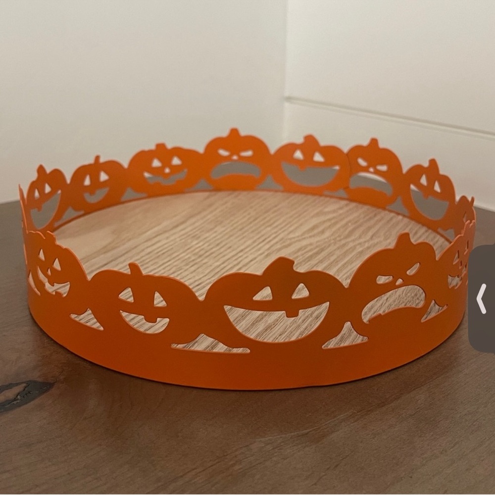 Target Bullseye's Playground Halloween Round Pumpkin Tray